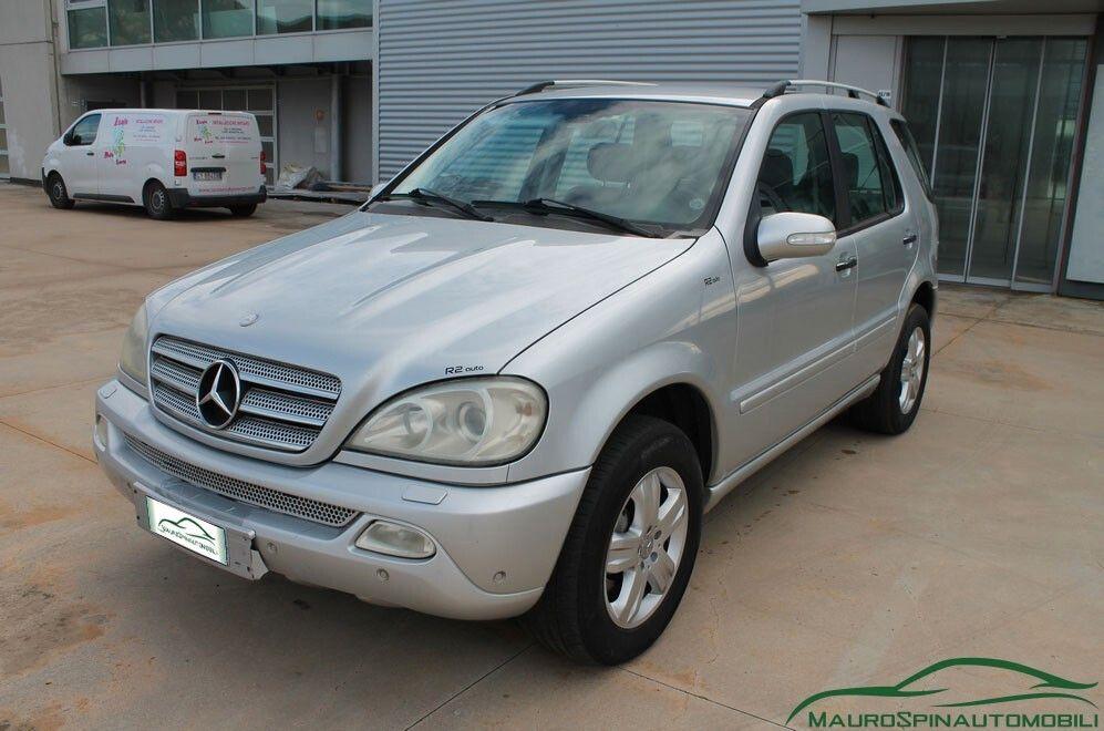 Mercedes-Benz ML270 2005 — interior