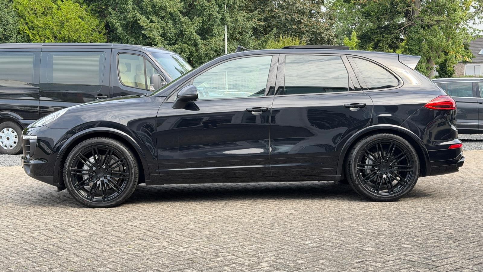 Porsche Cayenne S Diesel PANO AHK STD.HZG APPROVED 08/27