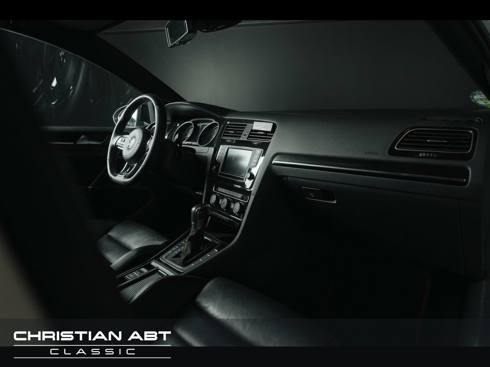 Fahrzeugabbildung Volkswagen Golf VII GTI Clubsport Pano Remus Navi Autom.