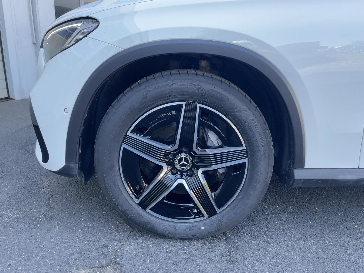 Fahrzeugabbildung Mercedes-Benz GLC 220 d 4M AMG/Night/Pano/Kamera/AHK