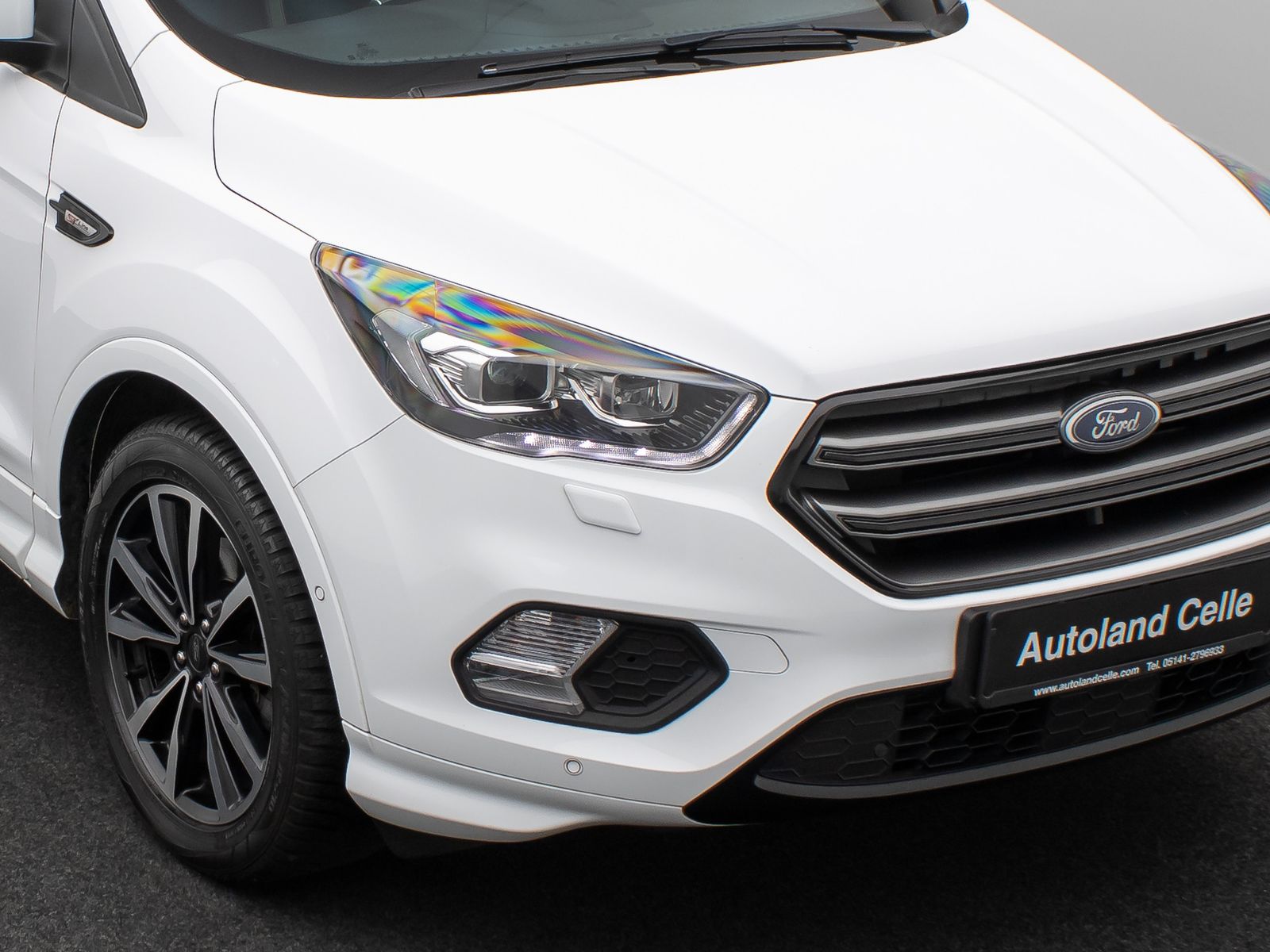 Fahrzeugabbildung Ford Kuga ST-Line Kamera Lenkrhzg Navi AHK Komfort