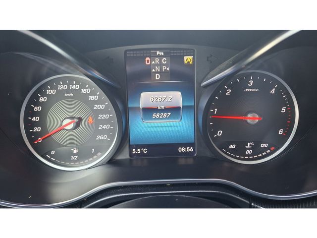 Mercedes-Benz V 220