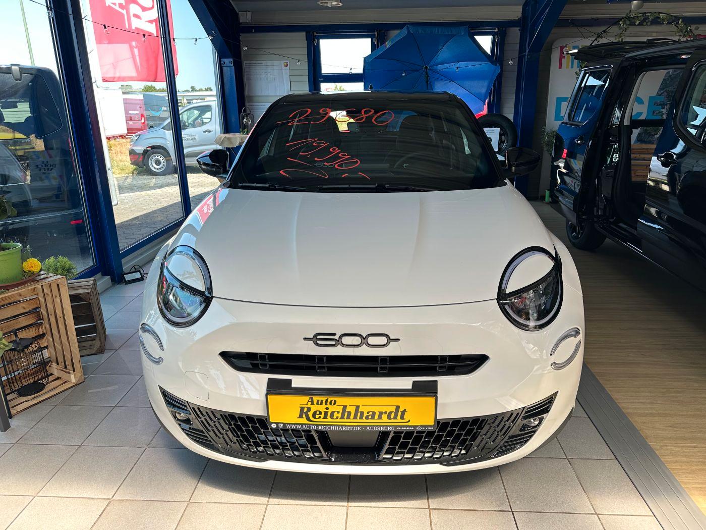 Fiat 600 1.2 Street Edition 101 PS Turbo SHZ PDC LED