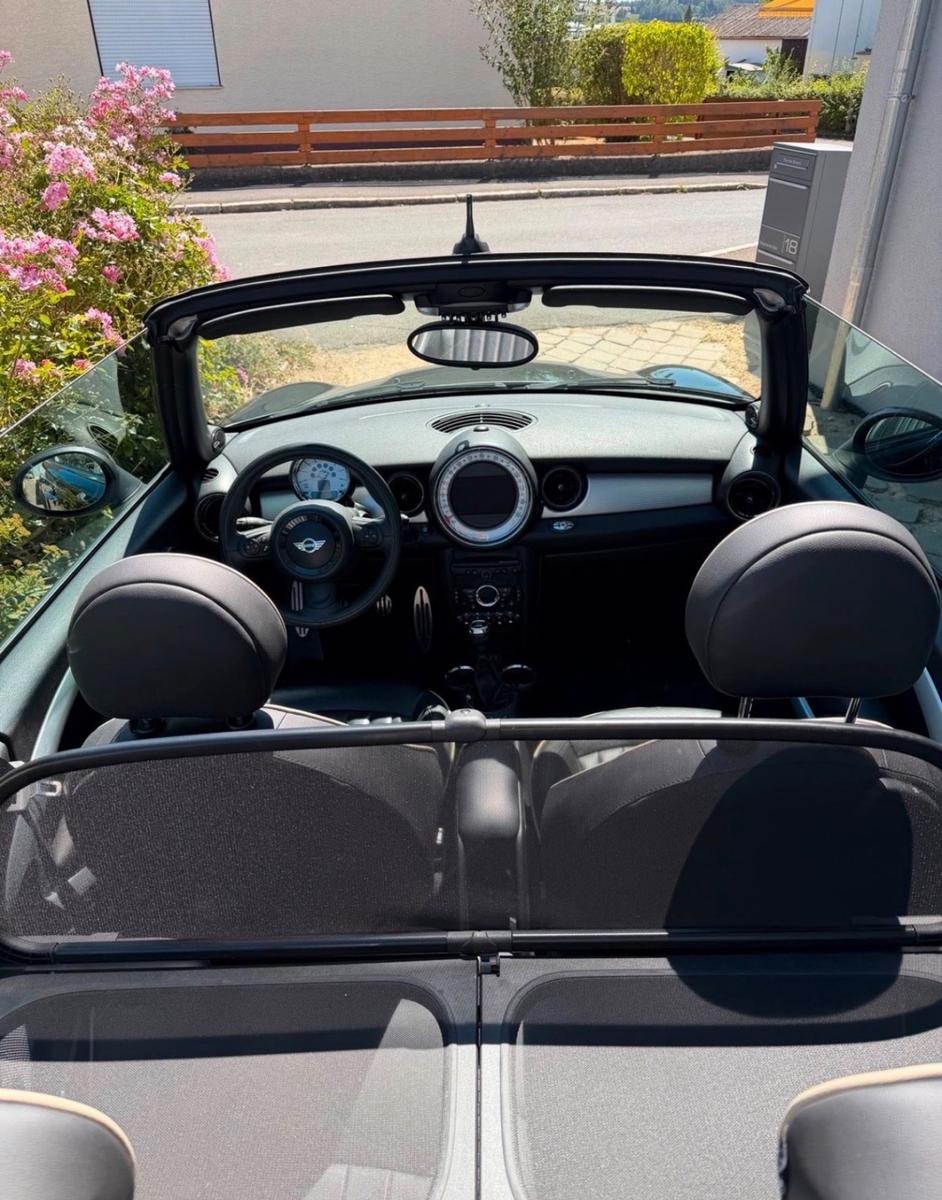 MINI Cooper S Cabrio Navi Leder Keyless Harman Kardon