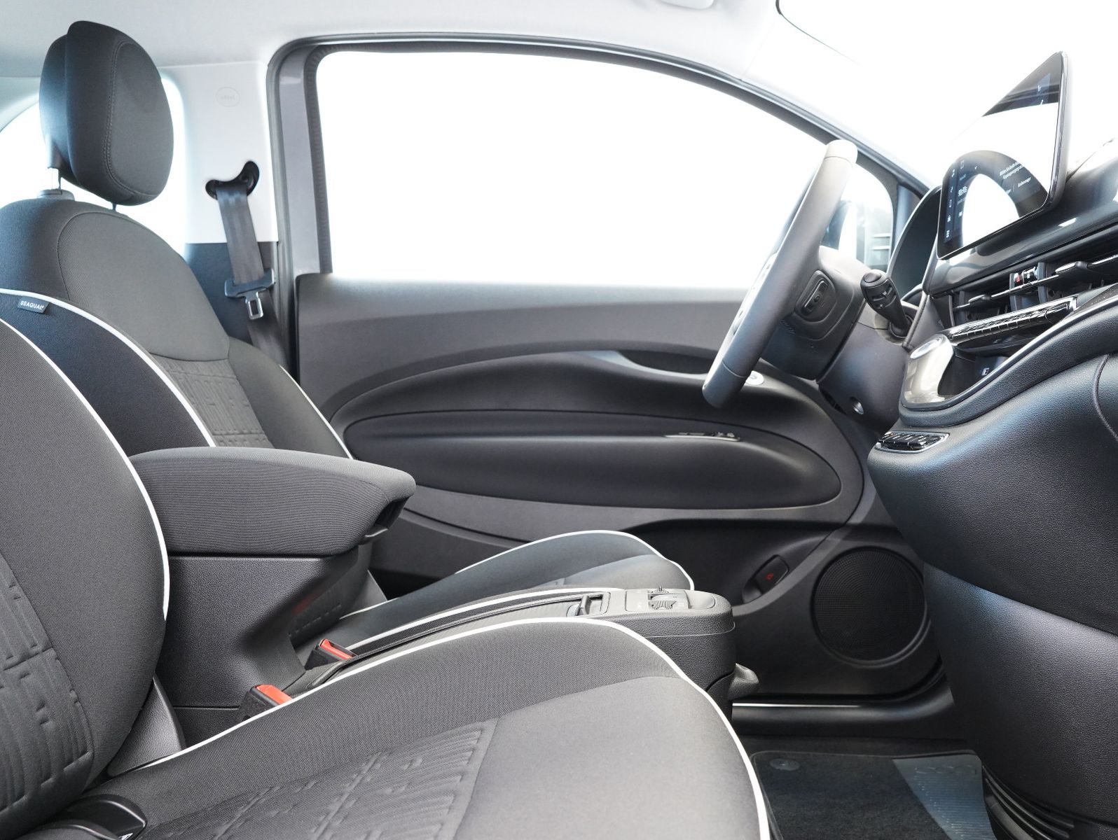 Fahrzeugabbildung Fiat 500e 87KW/42kWh/DC-LADEN/CARPLAY/DAB/SOH/KAMERA