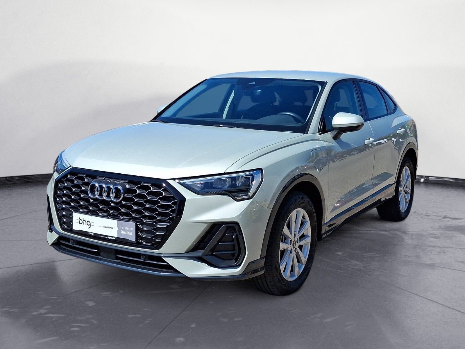 Audi Q3 Sportback 45 TFSI e foto 2