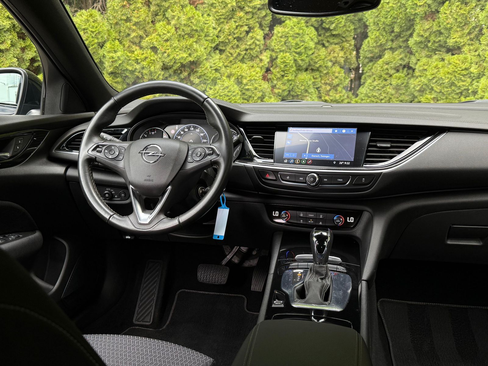 Fahrzeugabbildung Opel Insignia 2.0CDTI Aut. Elegance ILUX+NAV+KAM+CARP