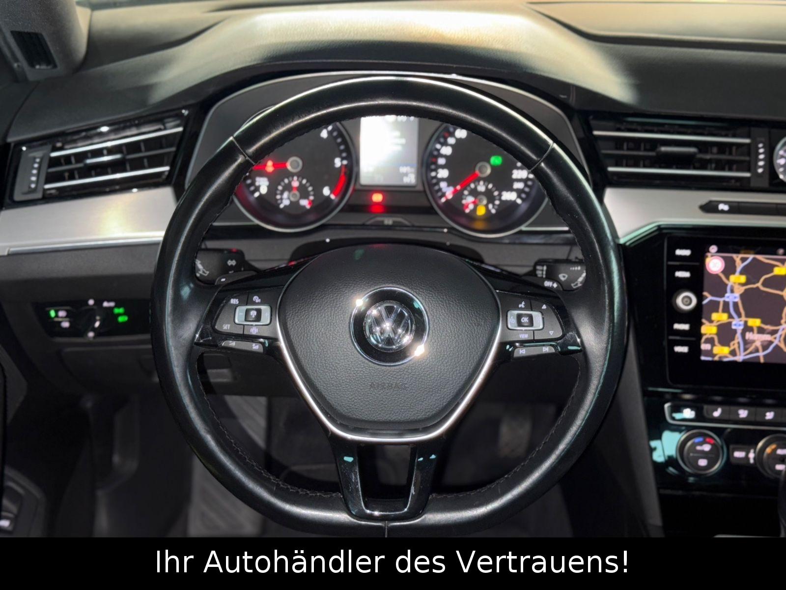 Volkswagen Passat Variant Highline ACC*Kamera*AHK*LED*Alcan