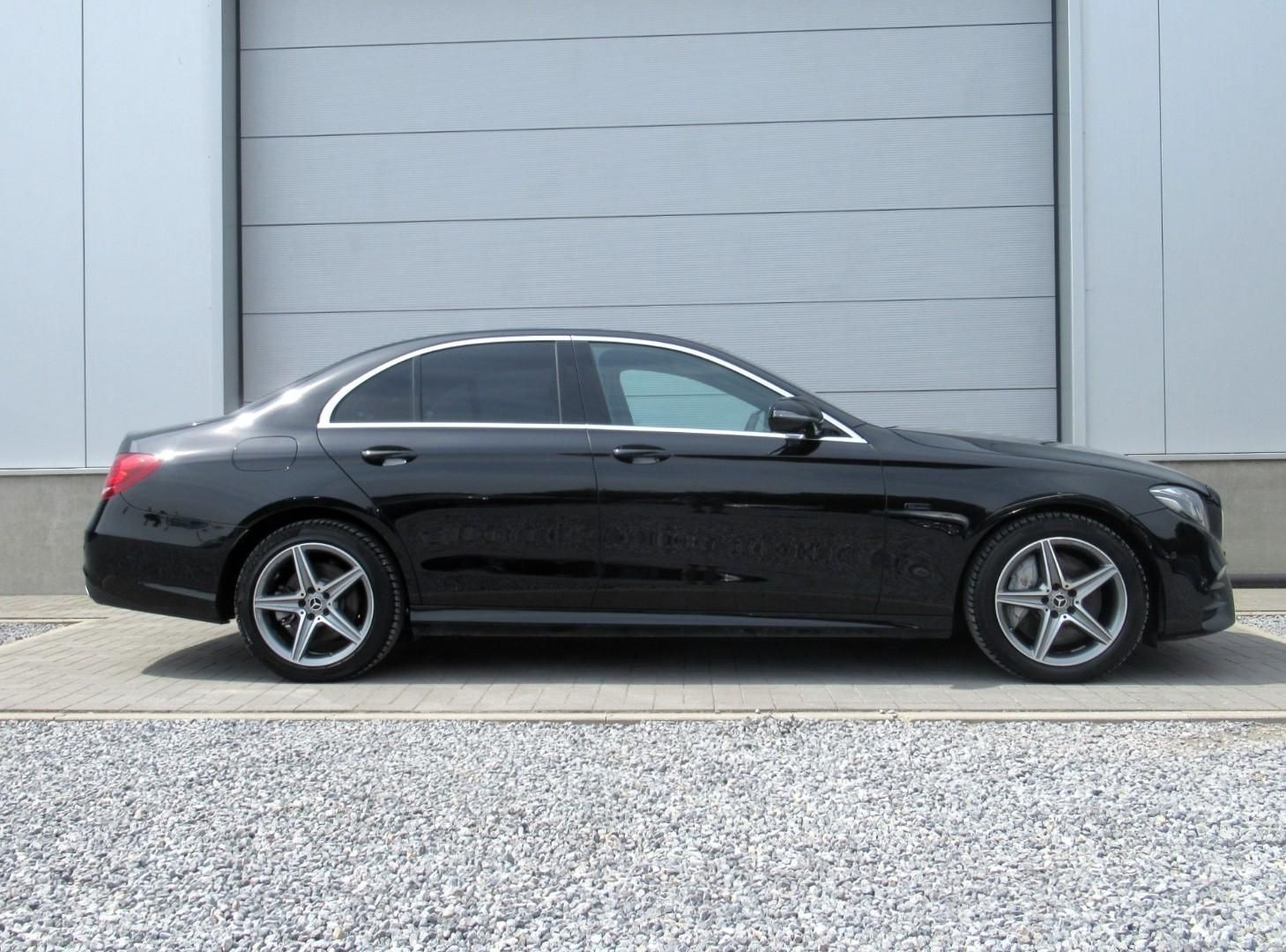 Mercedes-Benz E 300 de AMG /€22.990 netto / Memory / 360° / .. imagem 2