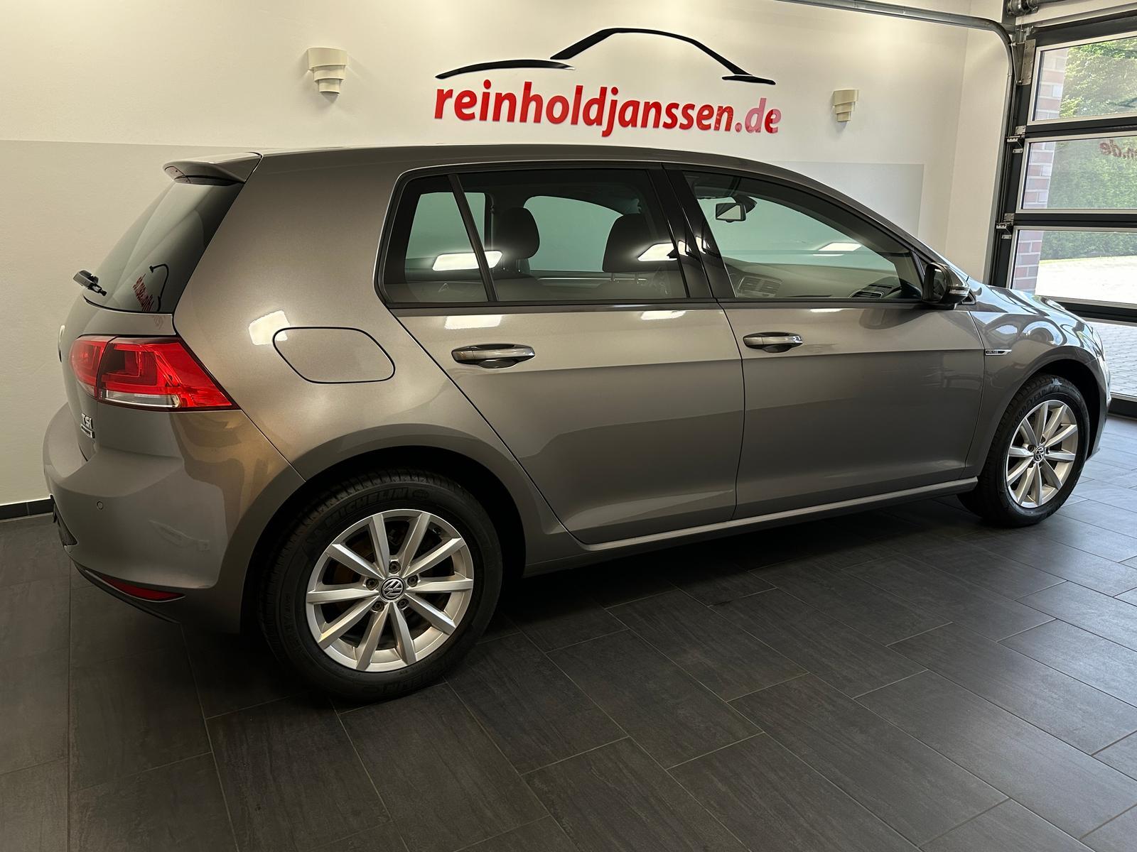 Volkswagen Golf 1.2 TSI Lounge Tempomat Sitzheizung PDC