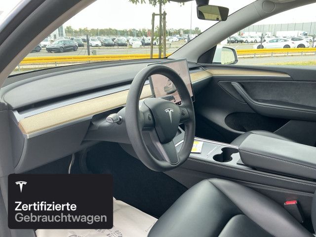 Tesla Model Y Long Range AWD foto 11