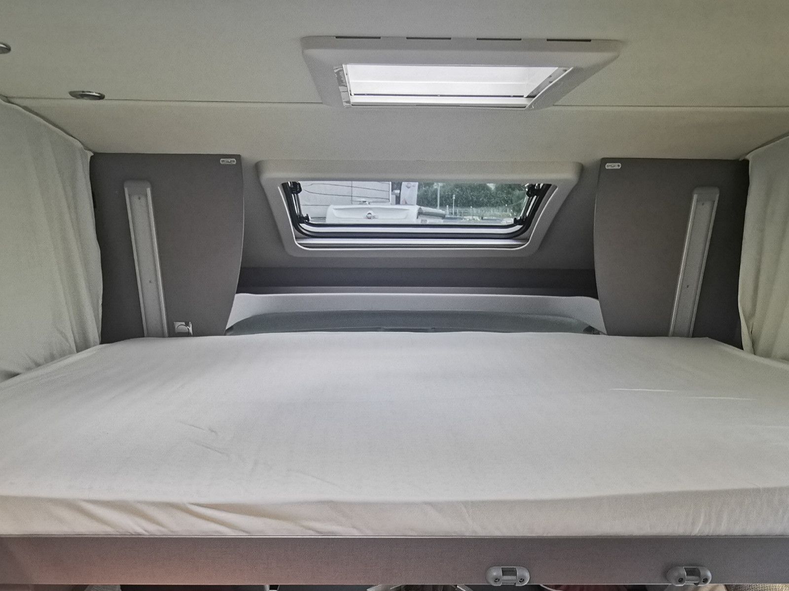 Fahrzeugabbildung Bürstner Lyseo TD 594 - 16.073€ SPAREN!