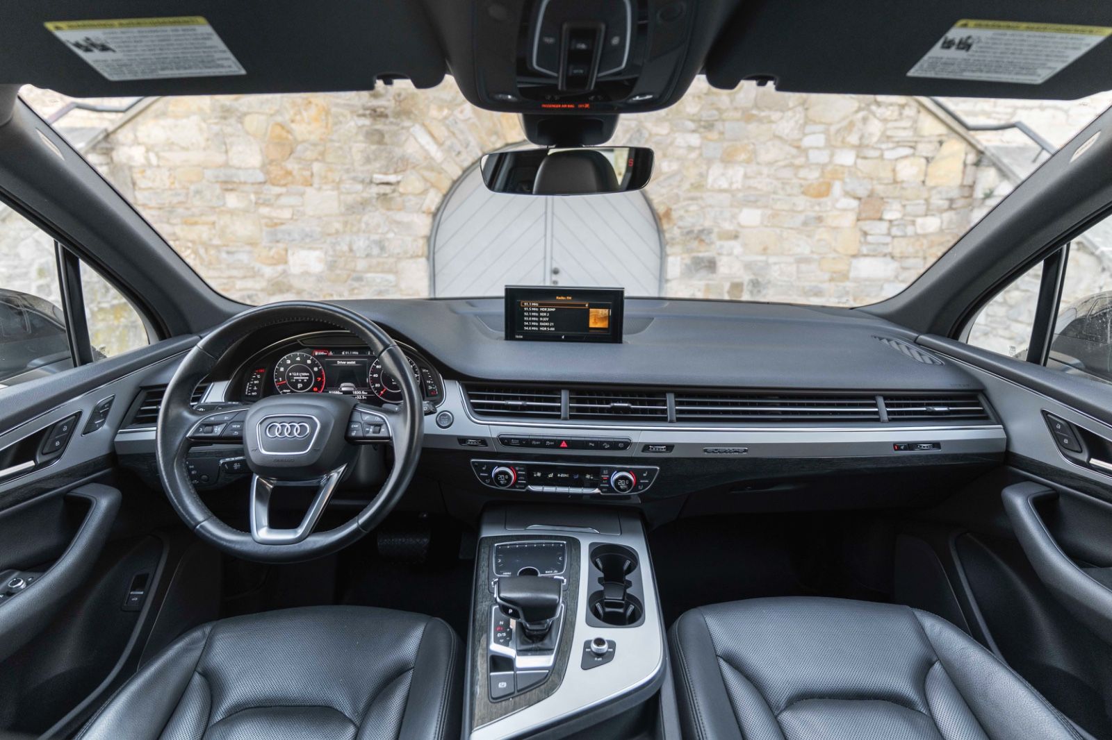 Fahrzeugabbildung Audi Q7 3.0 TFSI Quattro S-LINE LED 360° PANO 7SITZE