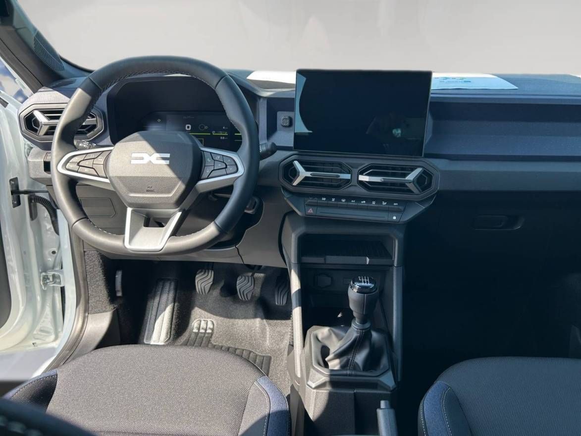 Fahrzeugabbildung Dacia Duster Expression mild hybrid 140