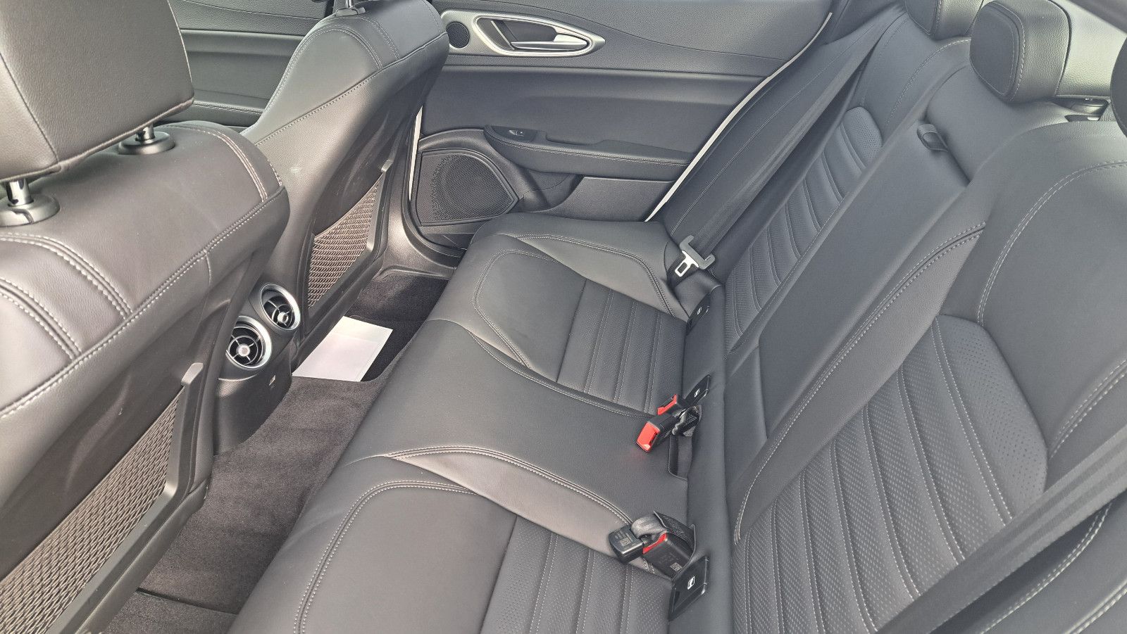 Fahrzeugabbildung Alfa Romeo Giulia Veloce Q4 Diesel Allrad