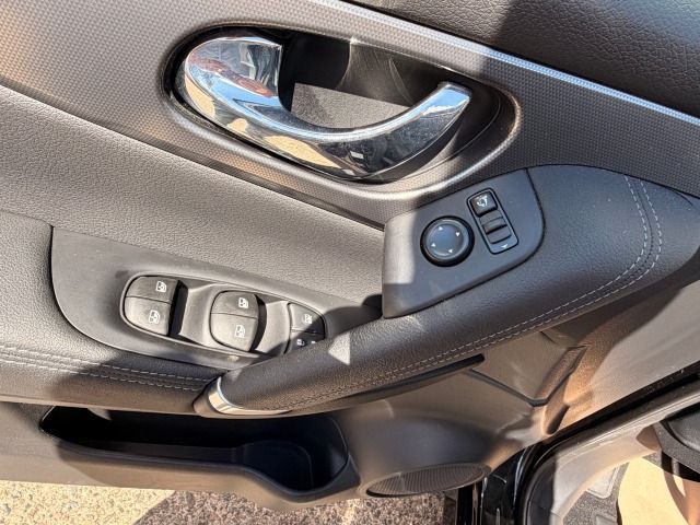 Fahrzeugabbildung Nissan Qashqai 1.3 DIG-T 117 kW Tekna DCT TL*Bear-Lock