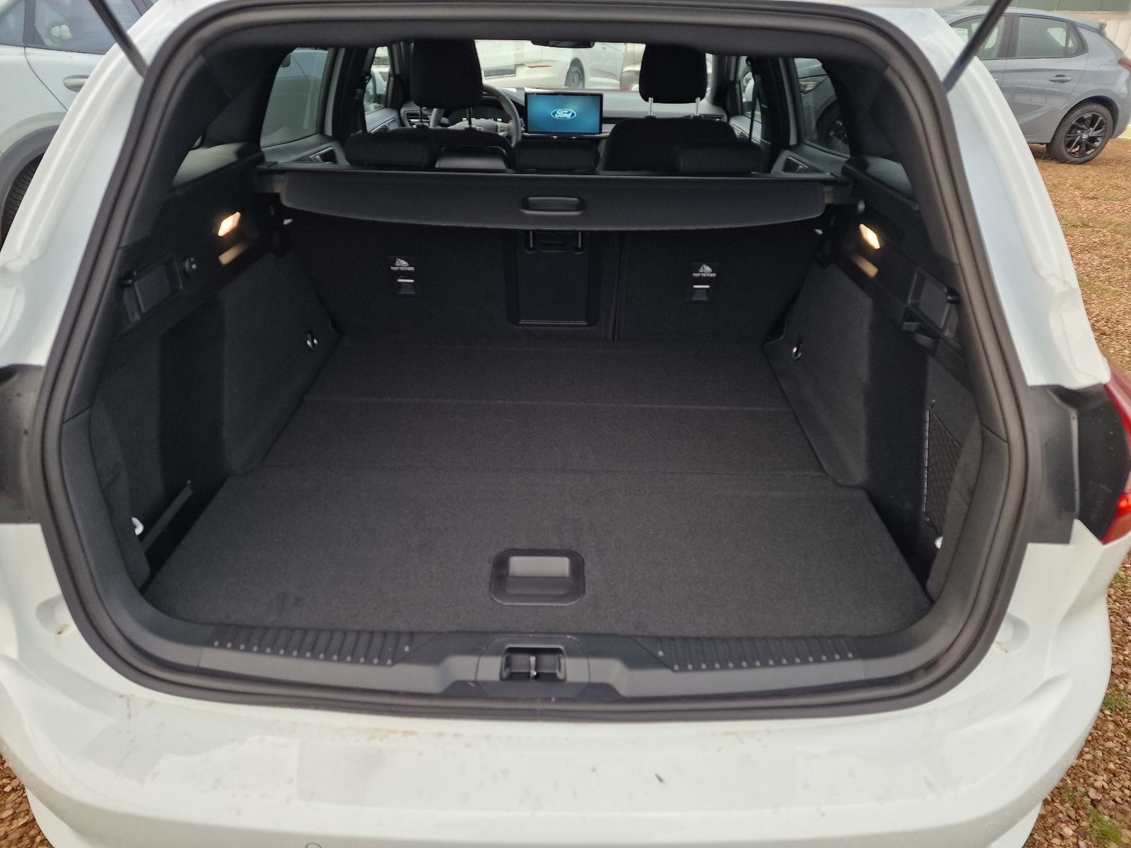 Fahrzeugabbildung Ford Focus Turnier ST-Line X