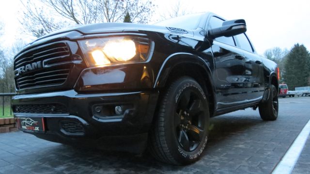 Dodge RAM V8 5,7 HEMI 4T/CREW CAB/LEDER/PANO/AHK/SHZ/