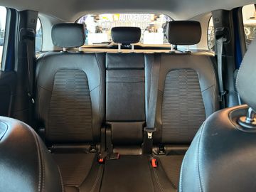 Mercedes-Benz GLB 200 *NAVI*ACC*LED*SPURASSIST*AHK*