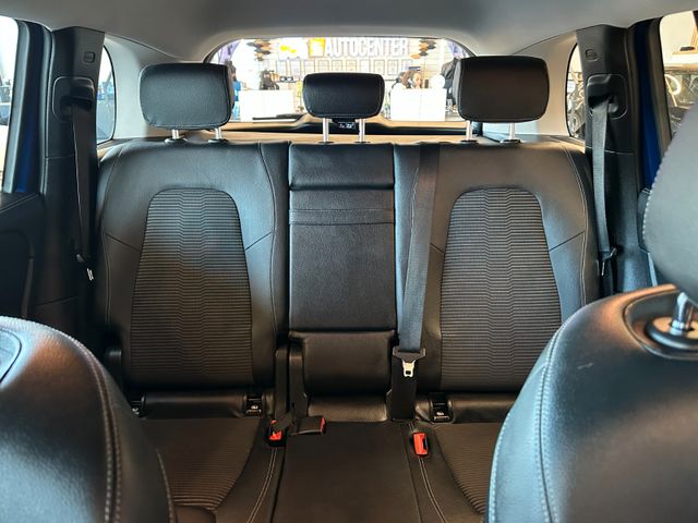 Mercedes-Benz GLB 200 *NAVI*ACC*LED*SPURASSIST*AHK*