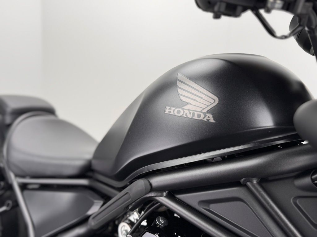 Fahrzeugabbildung Honda CMX500 REBEL *NEUWERTIG