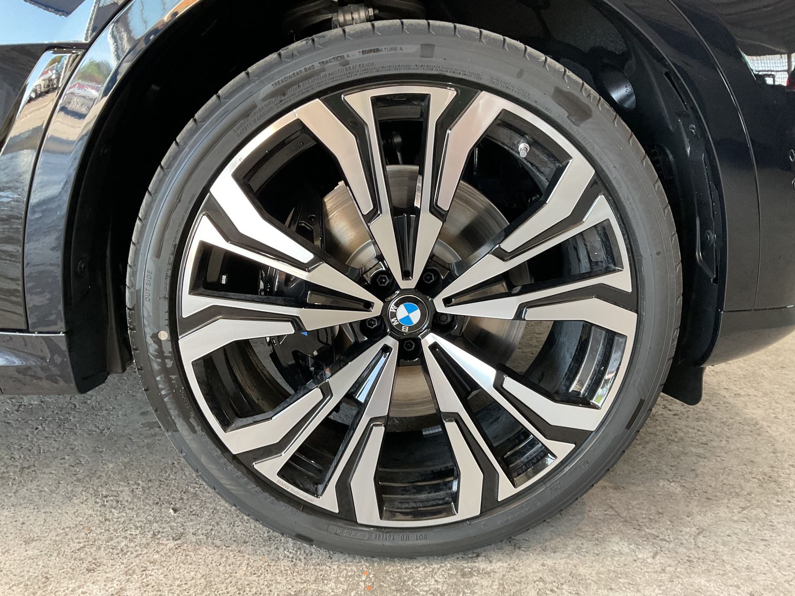 Fahrzeugabbildung BMW X7 xDrive40d Sitzbelüftung, H&K Hifi, AHK DAB