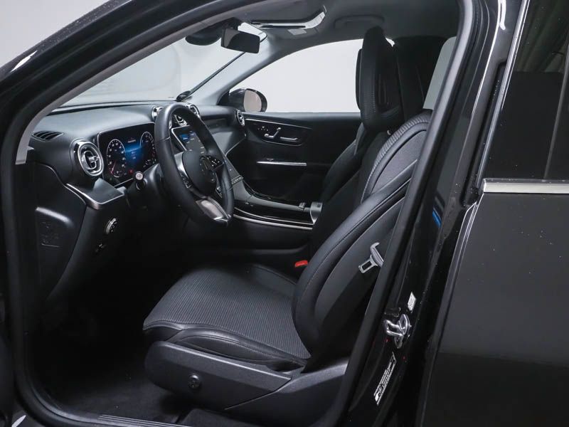 Fahrzeugabbildung Mercedes-Benz GLC 300 e 4M Avantgarde AHK+Keyless+Totw+Memory