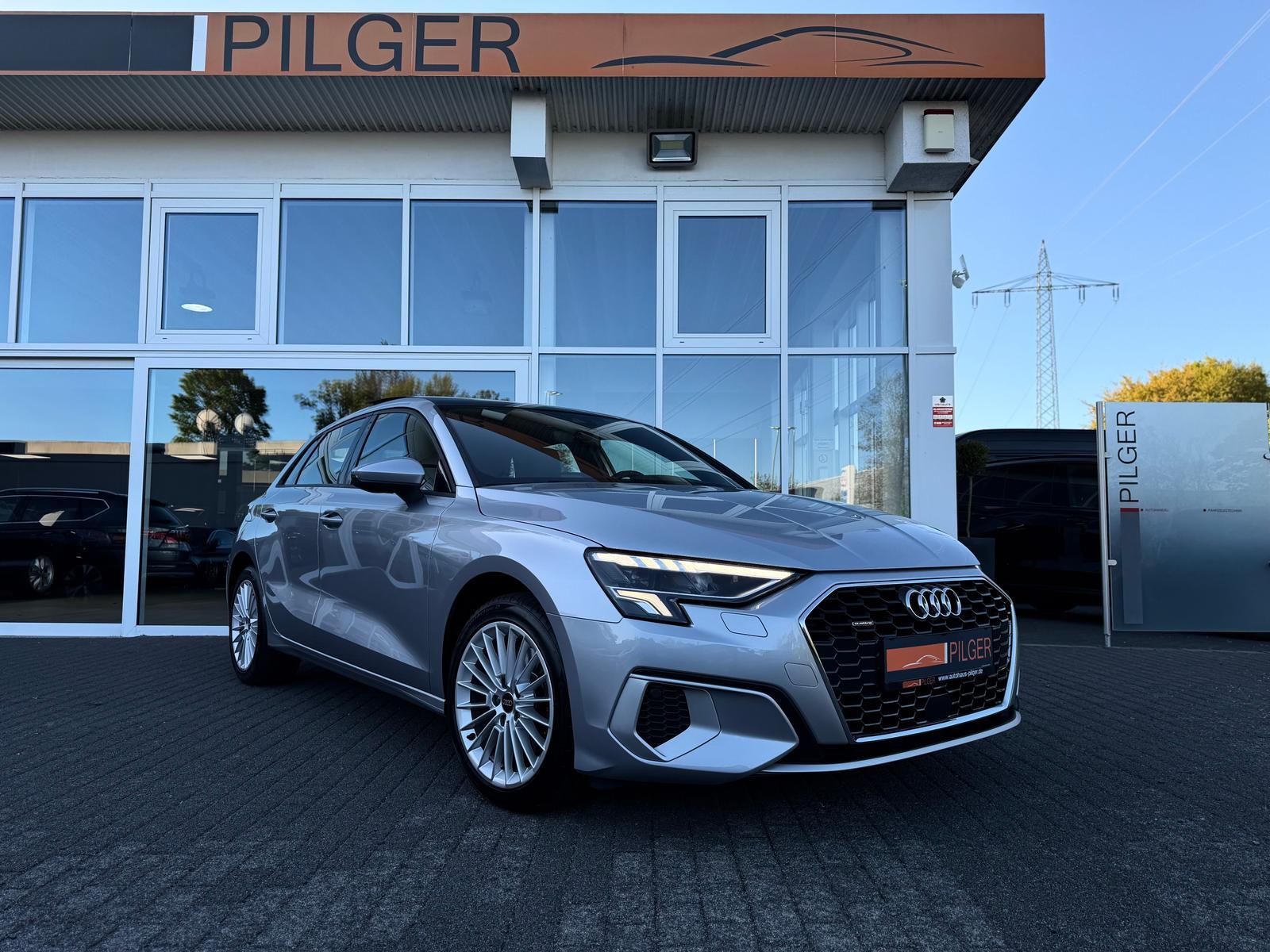 Audi A3 40 TDI Quattro*CarPlay*Shz*Sline*Pano*LED*PDC