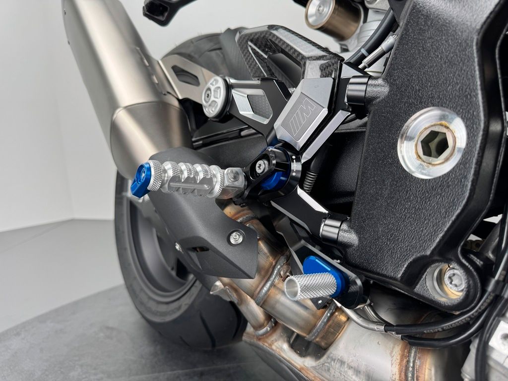 Fahrzeugabbildung BMW S1000 R *VOLLAUSSTATTUNG *SCHMIEDERÄDER