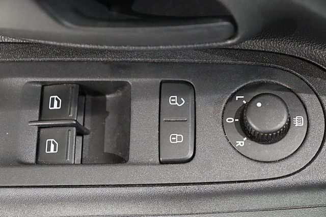 E-up! PDC KAMERA TEMPOMAT SHZ BT DAB Winterräder