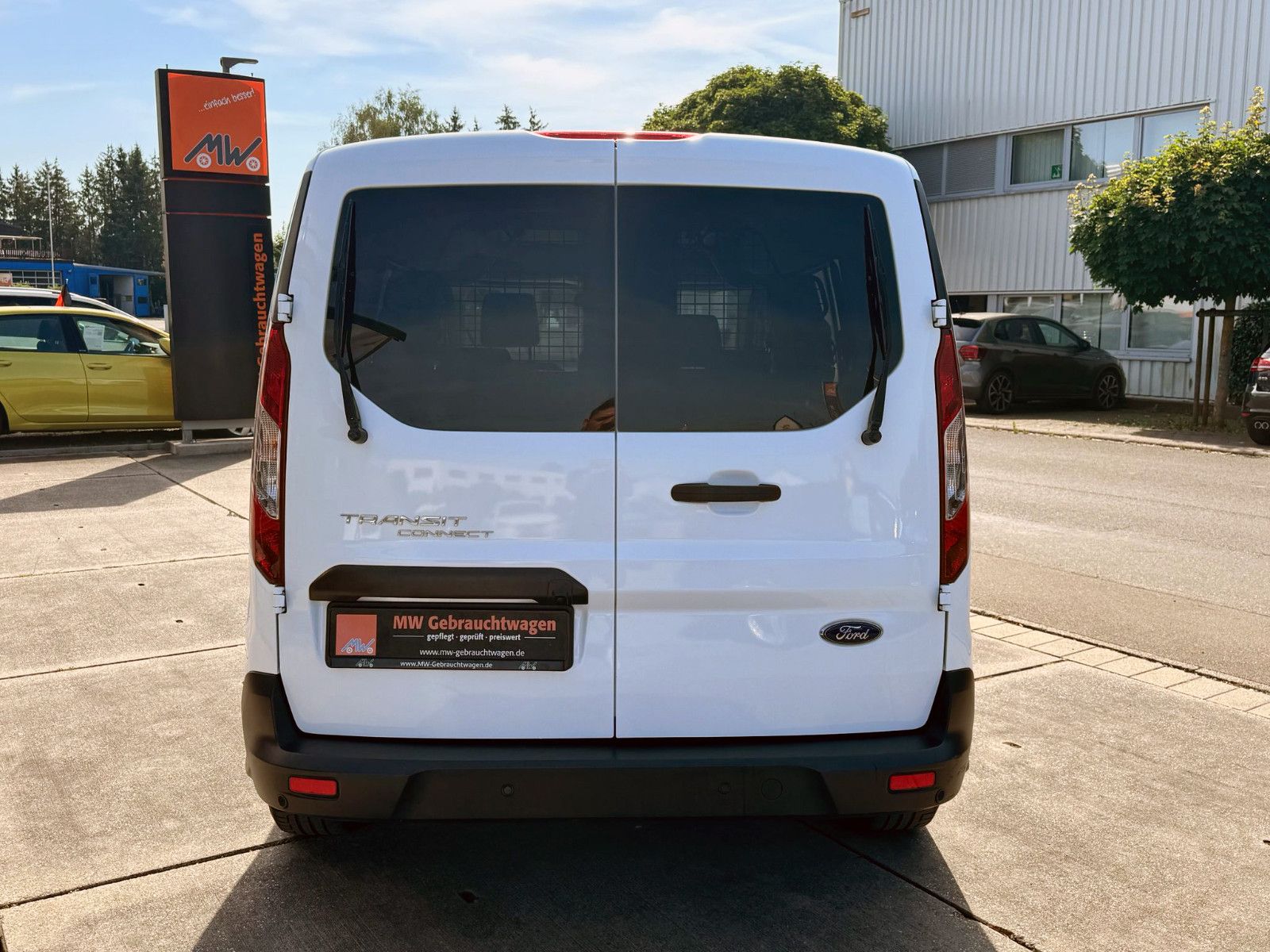 Fahrzeugabbildung Ford Transit Connect Kombi L2 1.5 EB Aut. Trend KAM