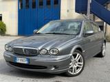 Jaguar X-Type 2 litri V6 24V BENZINA Executive - Jaguar X-Type Executive mit Benzin-Antrieb