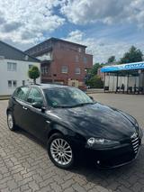 Alfa Romeo 147 1.9 JTD 1 HAND - Alfa Romeo 147: Jtd