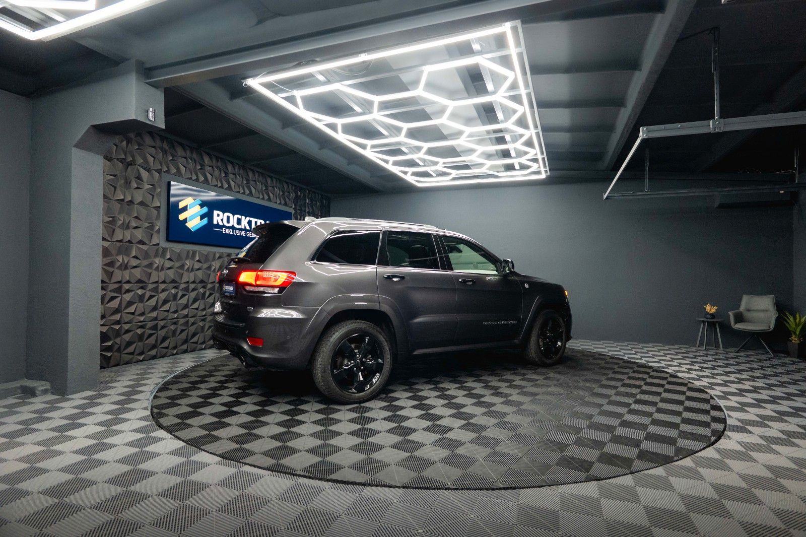 Fahrzeugabbildung Jeep Grand Cherokee 5.7 V8 SRT OVERLAND *Pano*ACC*19%