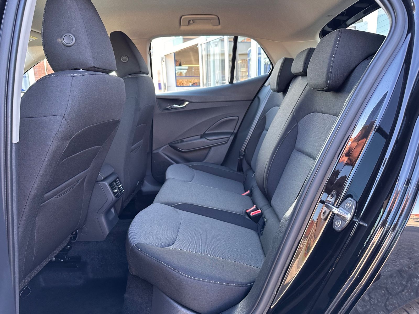 Fahrzeugabbildung SKODA Fabia 1.0 TSI DSG Selection LED/PDC/SHZG/APP/GRA