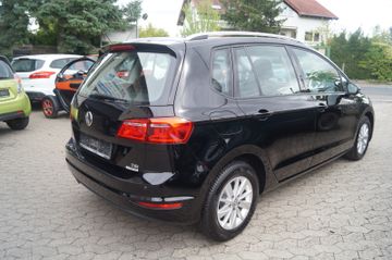 Volkswagen Golf - 6