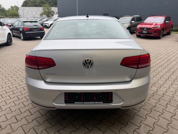 Volkswagen Passat - 6