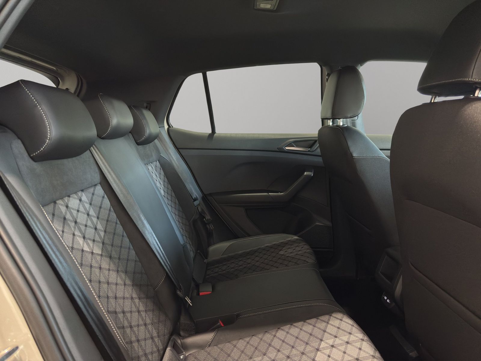 Volkswagen T-Cross - Bild 7