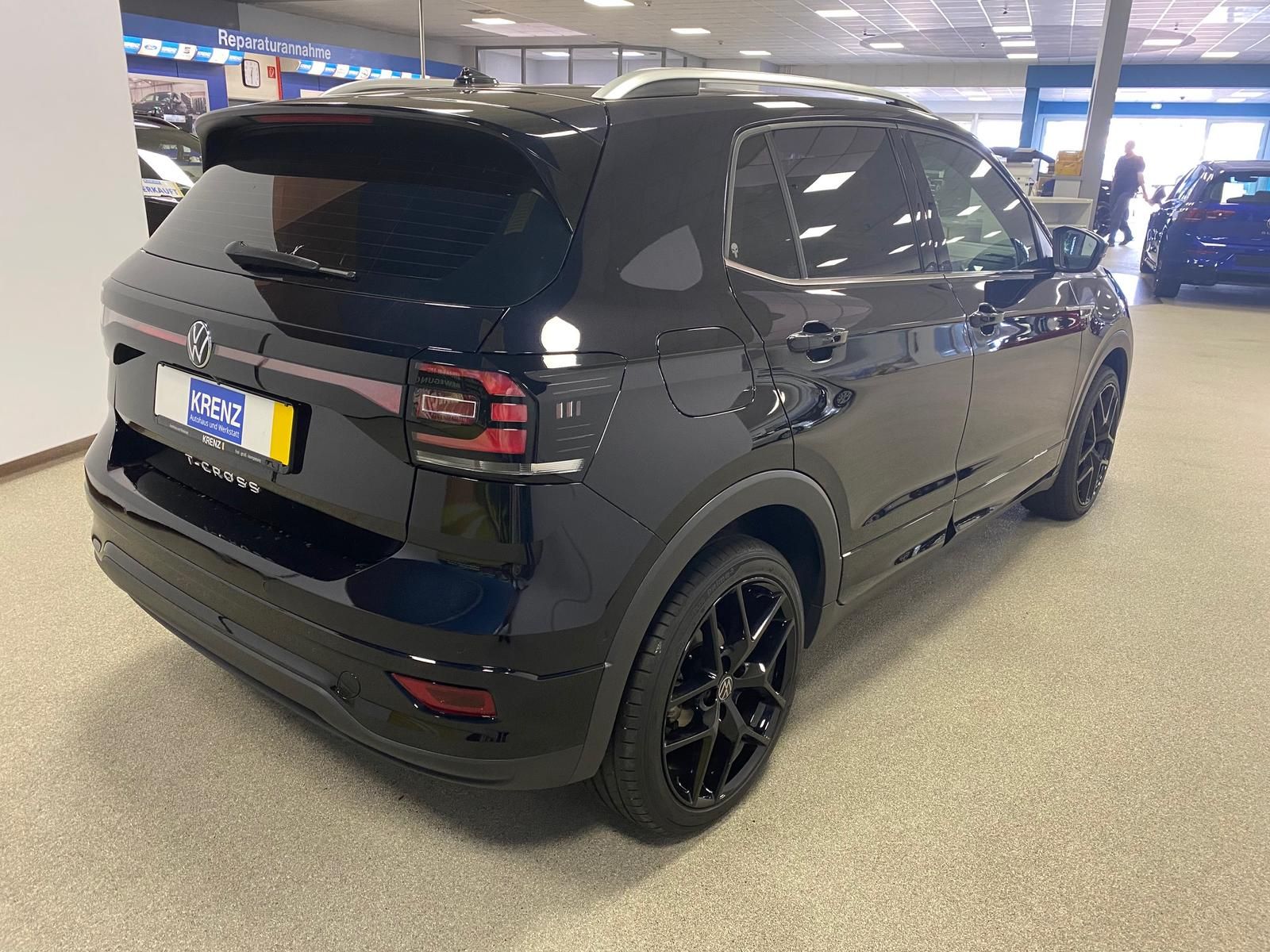 Fahrzeugabbildung Volkswagen T-Cross 1.5 TSI DSG Style R-Line+ACC+RFK+APP+LED