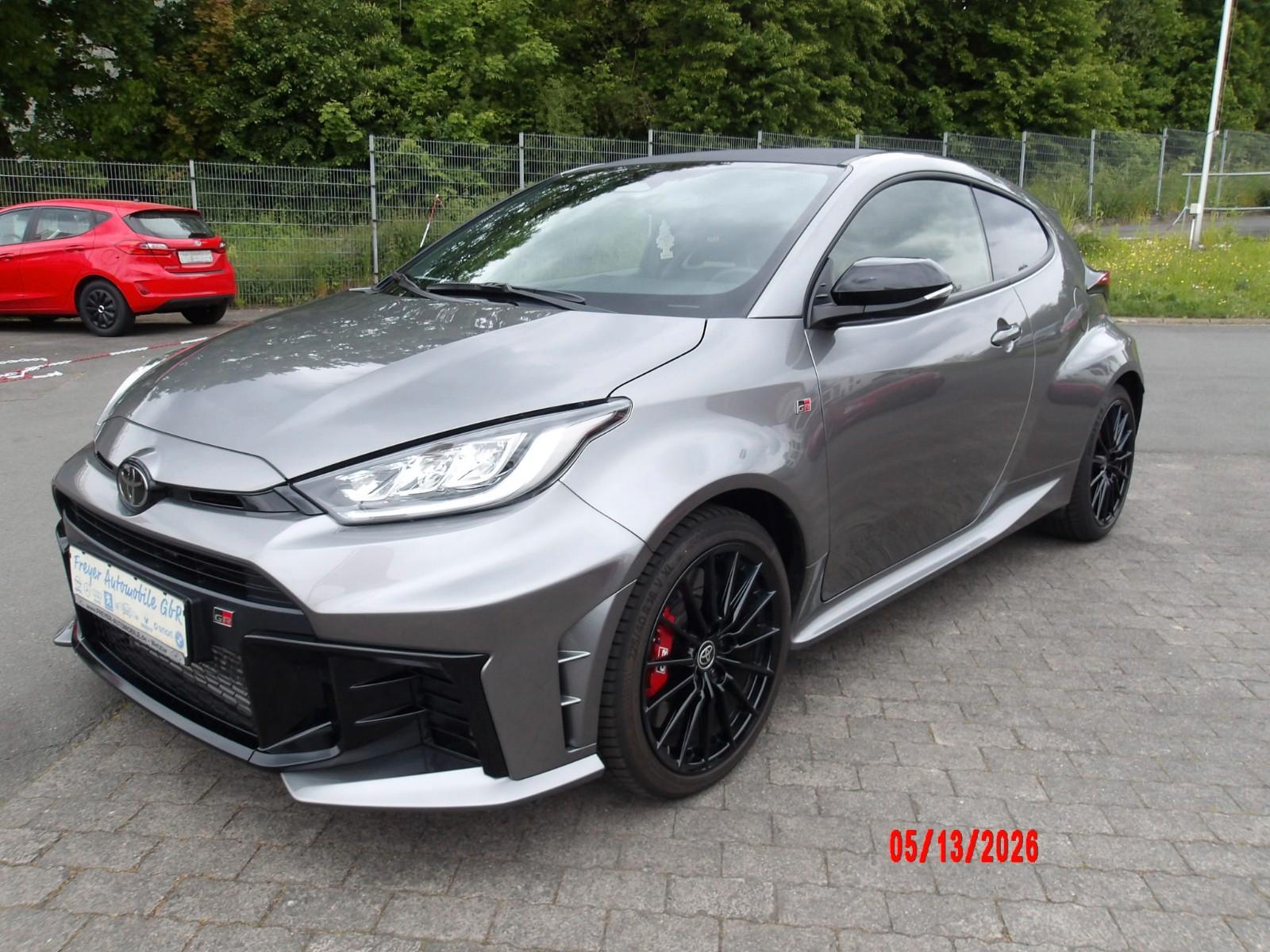 Toyota Yaris GR Navi LED Kamera Alcantara 18Zoll