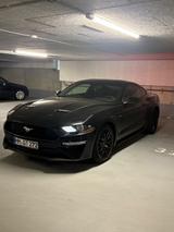 Ford Mustang Traum in Schwarz - 2.3 Ecoboost - Ford Mustang Gebrauchtwagen in Berlin