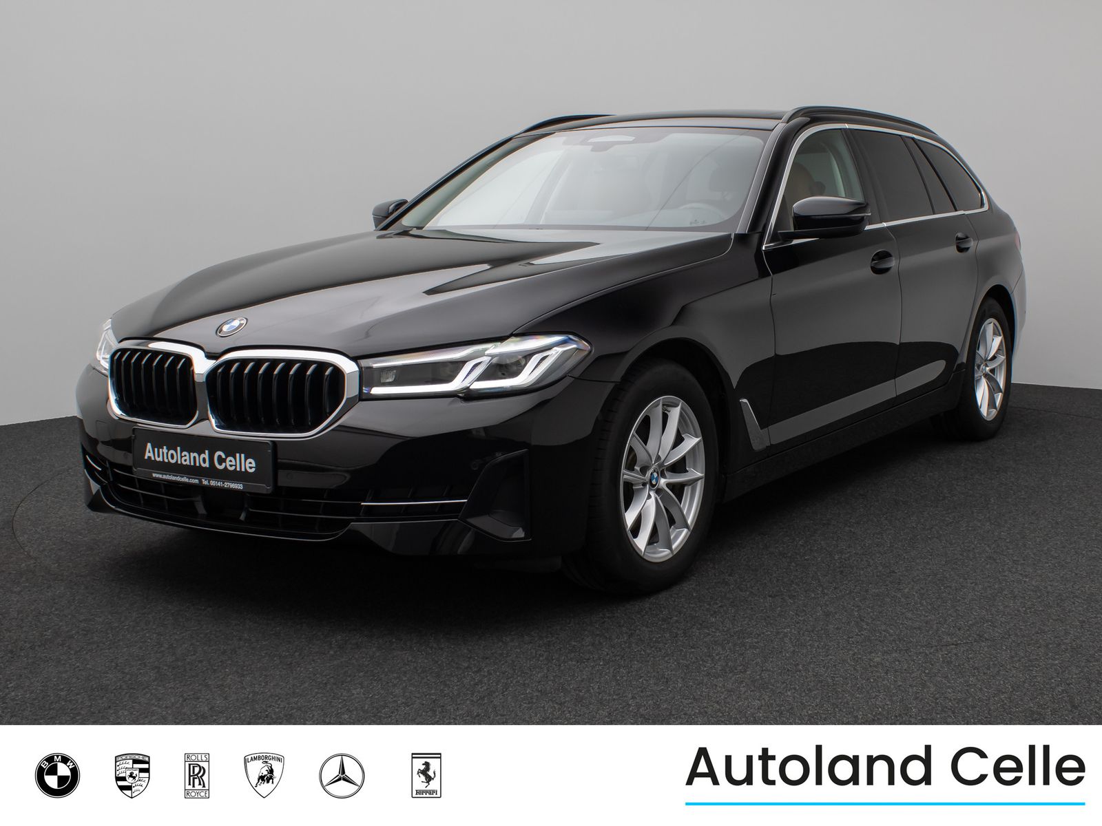 Fahrzeugabbildung BMW 520d Panorama Kamera DAB HiFi AHK M Sport Alarm