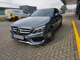 Mercedes-Benz C 400 4MATIC AMG Line Autom. AMG Line - silberne Mercedes-Benz C 400