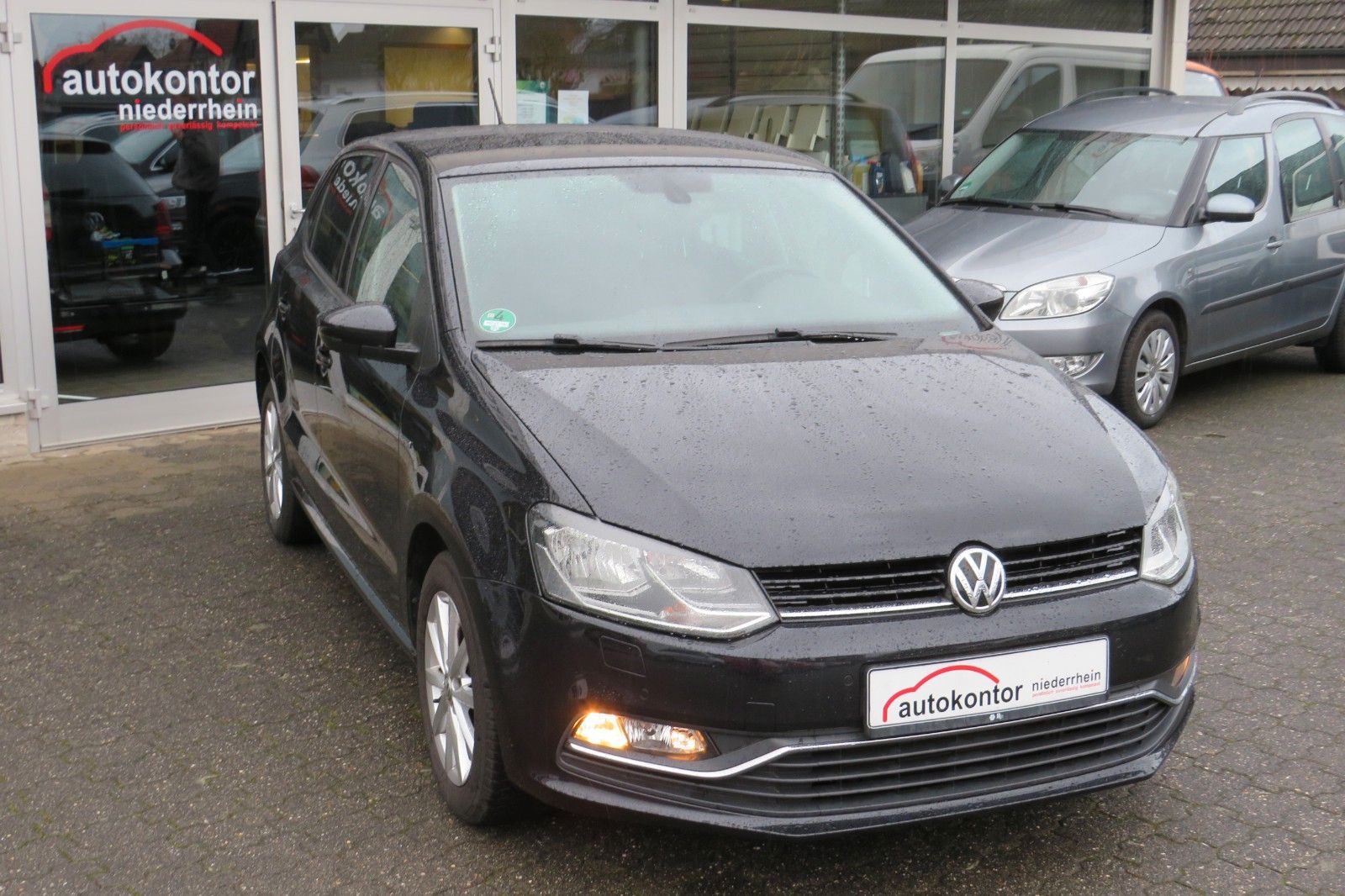 Fahrzeugabbildung Volkswagen Polo V Lounge 4T PDC GJ AHK CLIMATRONIC