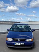 Volkswagen Polo 1.0/38.040km/neuer TÜV/im 1A Zustand