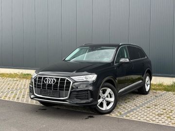 Audi Q7 - 1