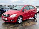 Mercedes-Benz B 200 2.0 CDI 103 KW Klimatronik PDC XENON LEDER - gebrauchte Mercedes-Benz B 200 aus dem Jahr 2010
