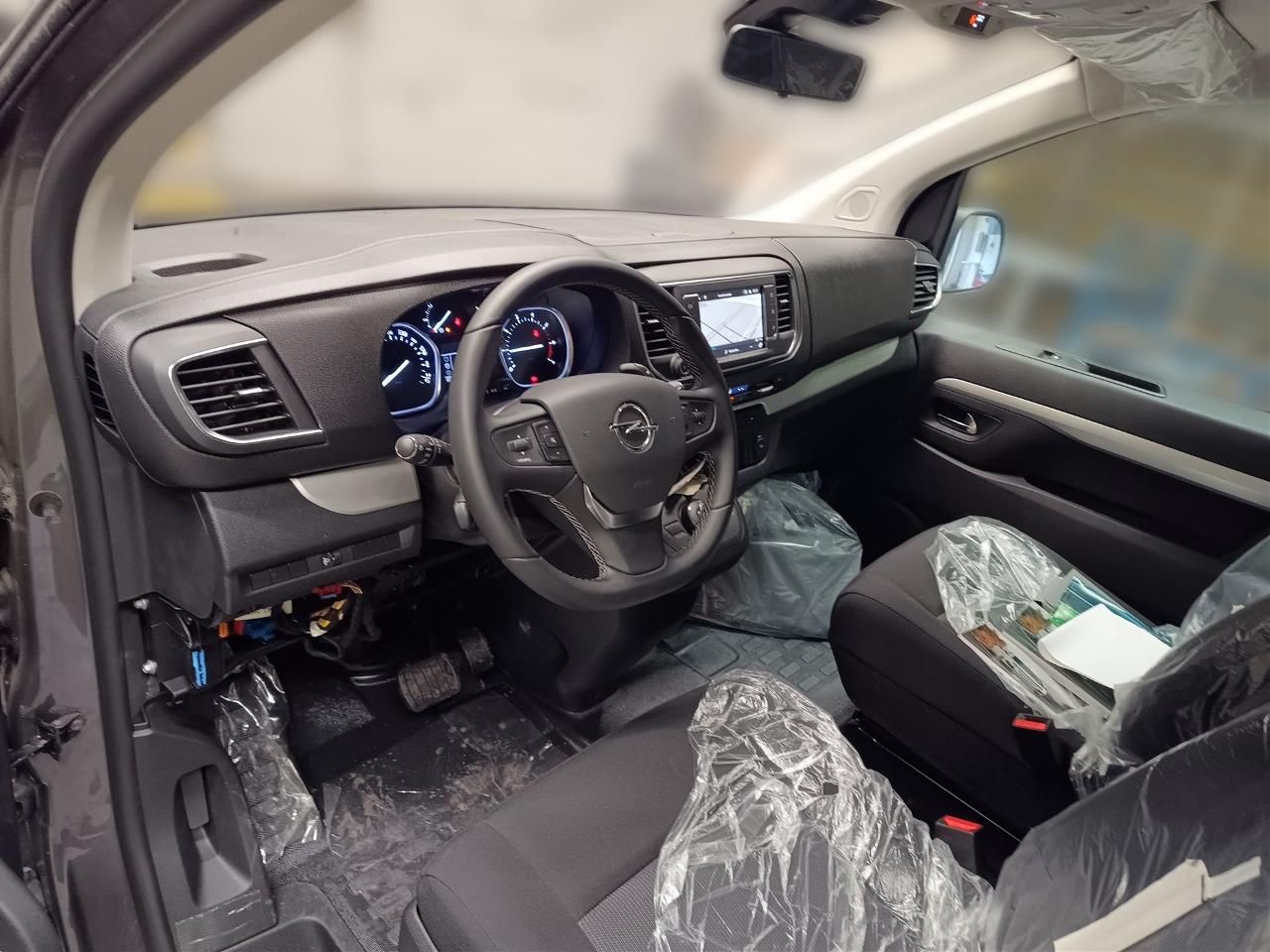 Fahrzeugabbildung Opel Vivaro2.0 Diesel M Cargo AT