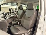 Ford Tourneo Courier SPORT SHZ NAVI KAMERA FSHZ PDC - Ford Tourneo Courier: Van