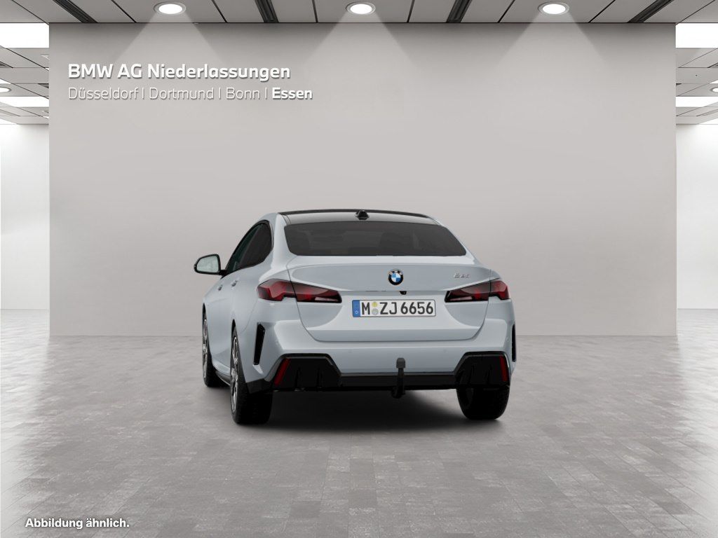 BMW 223 Gran Coupé - Bild 10